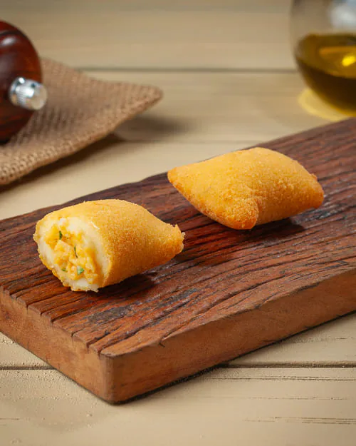 Travesseiro crocante de palmito mini salgado especial